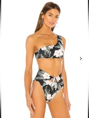 NWT BEACH RIOT X REVOLVE Ava Top/Emma Bikini Bottom SET- Tropical Floral, Small